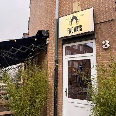 Five Ways Coffee Roasters (Boerhaaveplein) Café